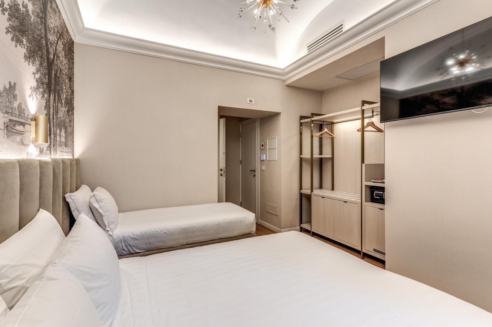 Lumi Hotel *